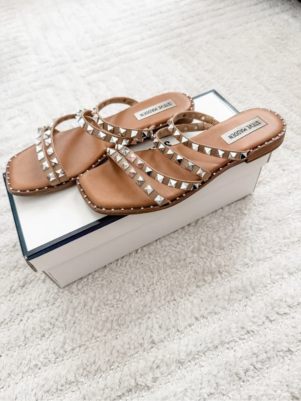 Steve Madden Skyler Silver Stud Sandals - Women’s Size 8 - Picture 3 of 5
